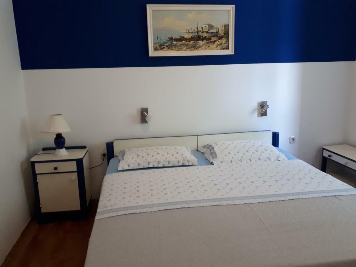 Apartmani Matas Petrcane Exterior photo