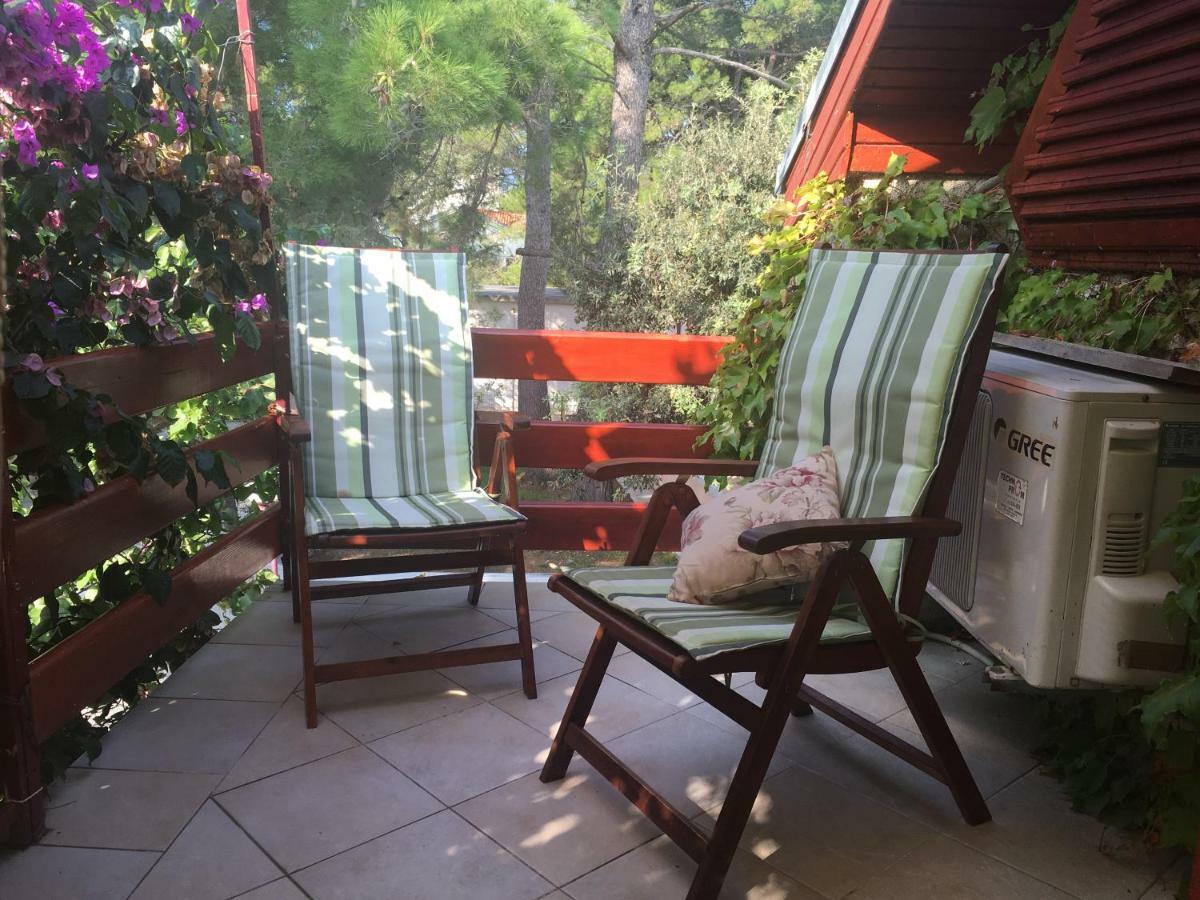 Apartmani Matas Petrcane Exterior photo