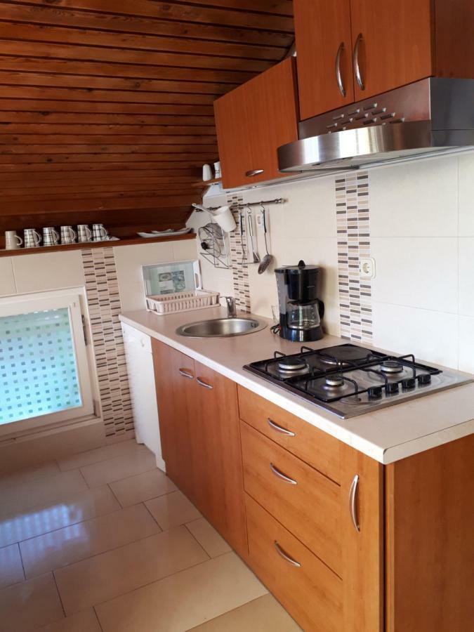 Apartmani Matas Petrcane Exterior photo