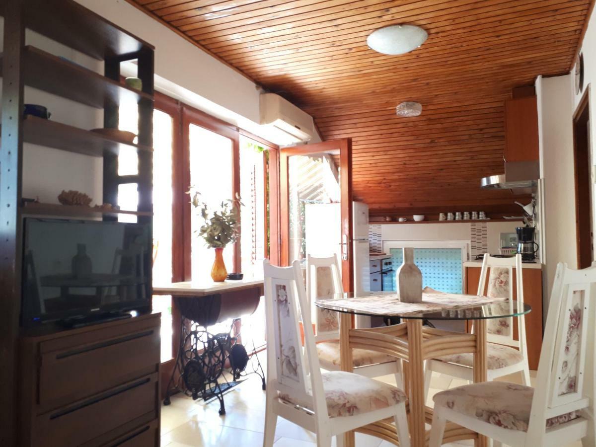 Apartmani Matas Petrcane Exterior photo